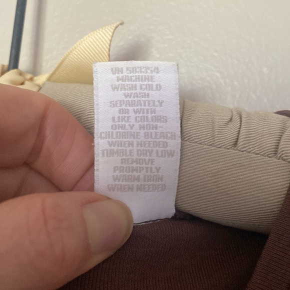 Field Gear Sleeveless V-Neck Tee - Picture 5 of 5